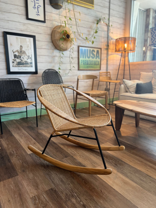 Tucurinca Artesano Yare Natural Fiber Rocking Chair - Handcrafted Design