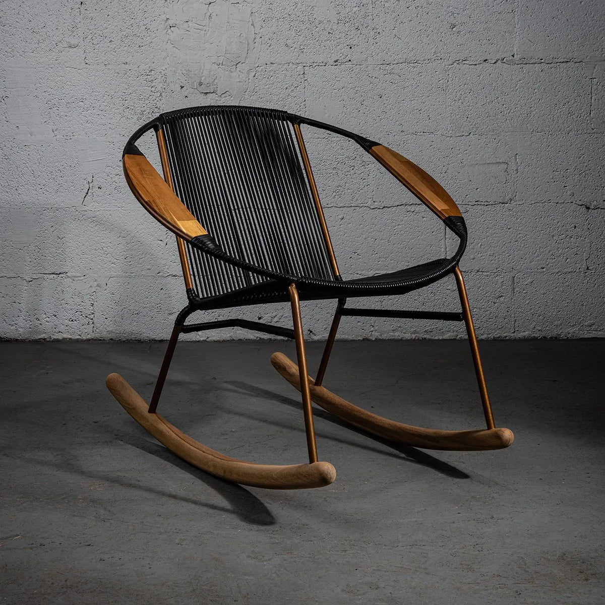 Solido Black Rocking Chair with Copper Frame – Modern Indoor & Outdoor Teak Rocker