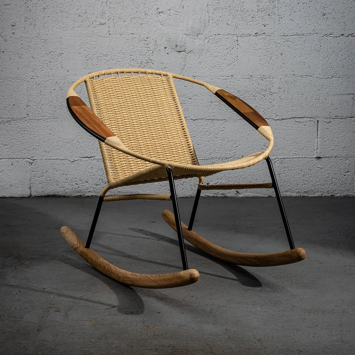 Tucurinca Rocking Chair – Indoor & Outdoor Use, Teak Wood Arms & rockers