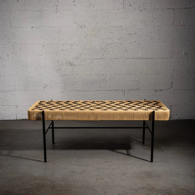 Aichuchi Bench