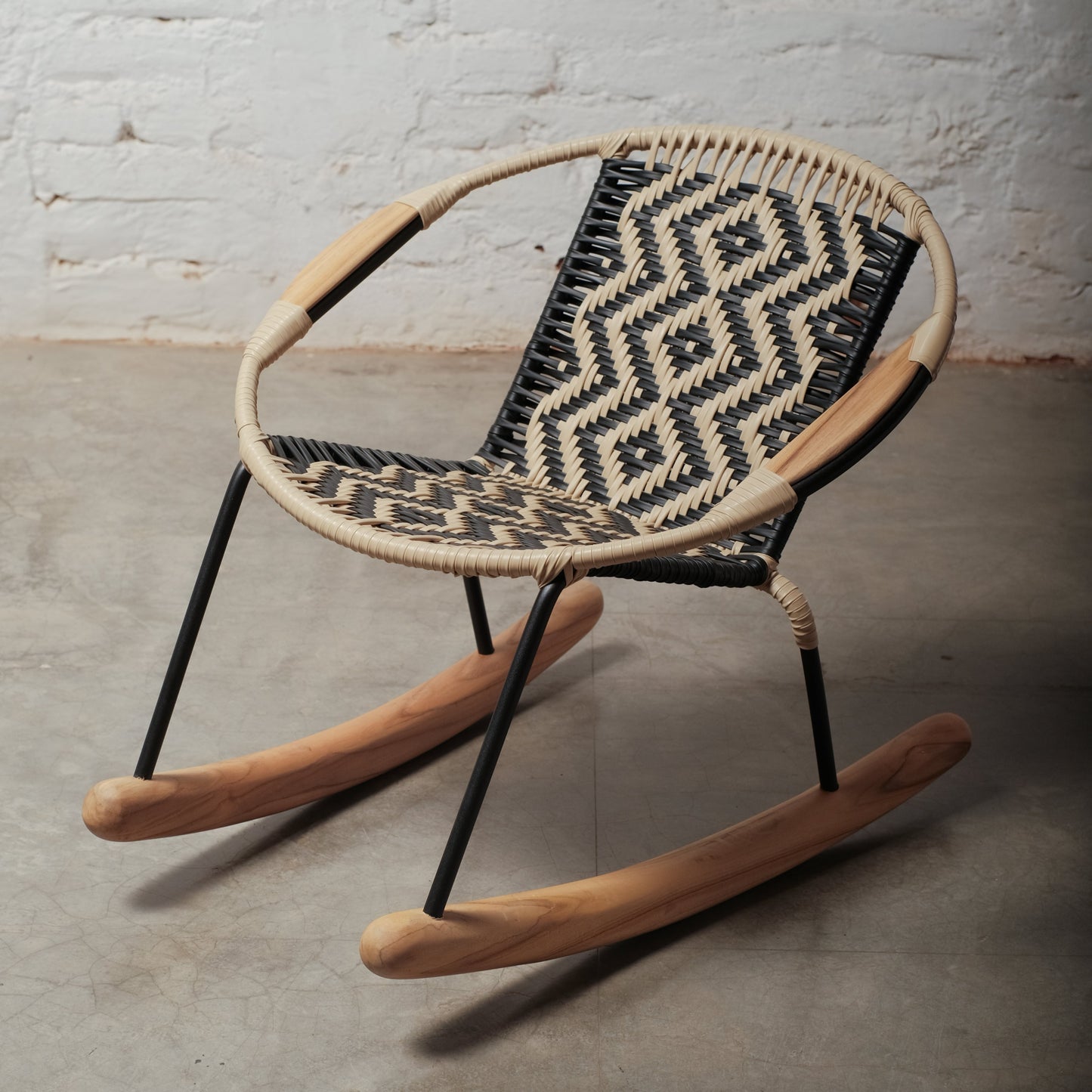 Tucurinquita Children’s Rocking Chair – Waterproof, Easy to Clean & Kid-Friendly Design