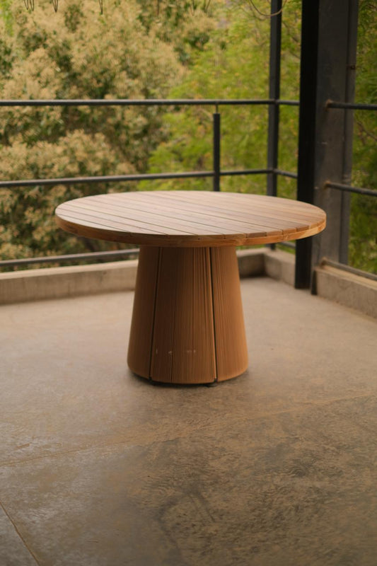 Igneo dining
