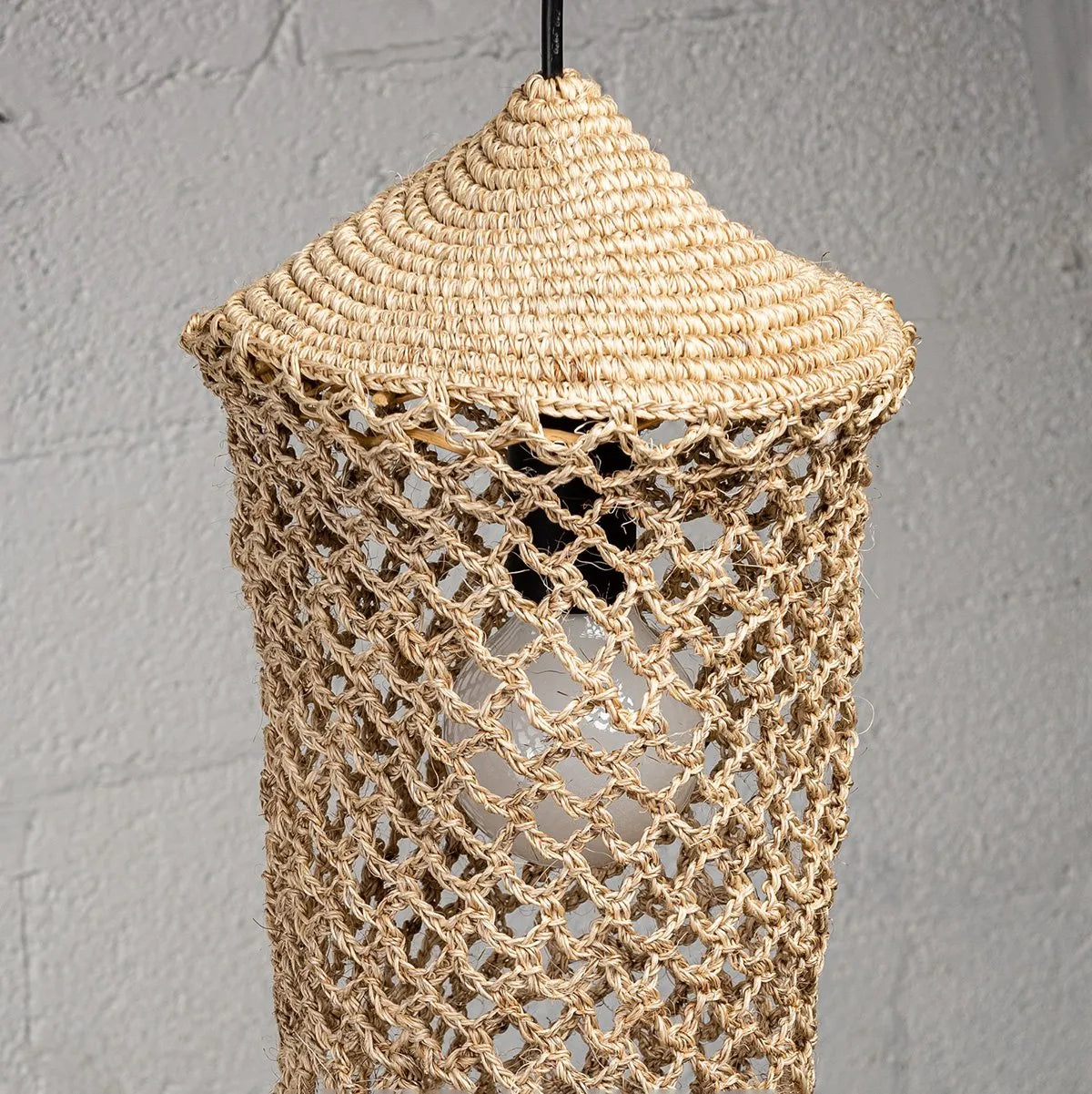 Oropendola Lamp