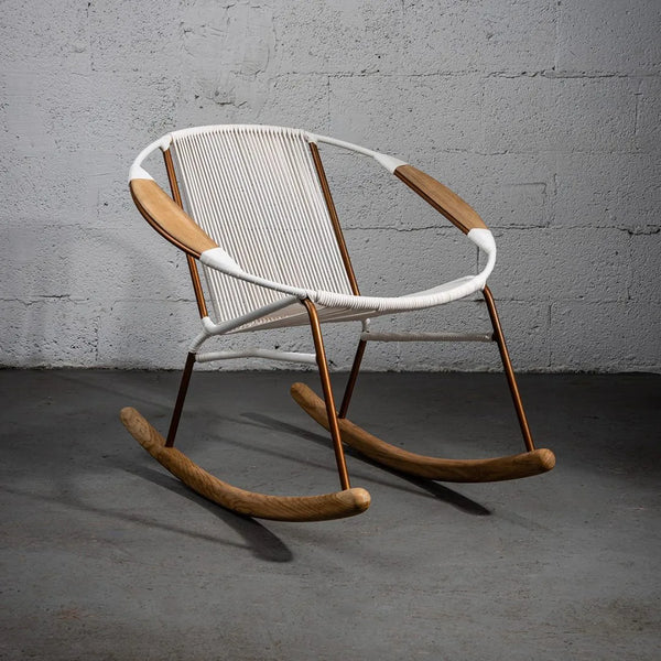 Solido Modern Rocking Chair White – Indoor & Outdoor Rocker Recliner for Timeless Comfort