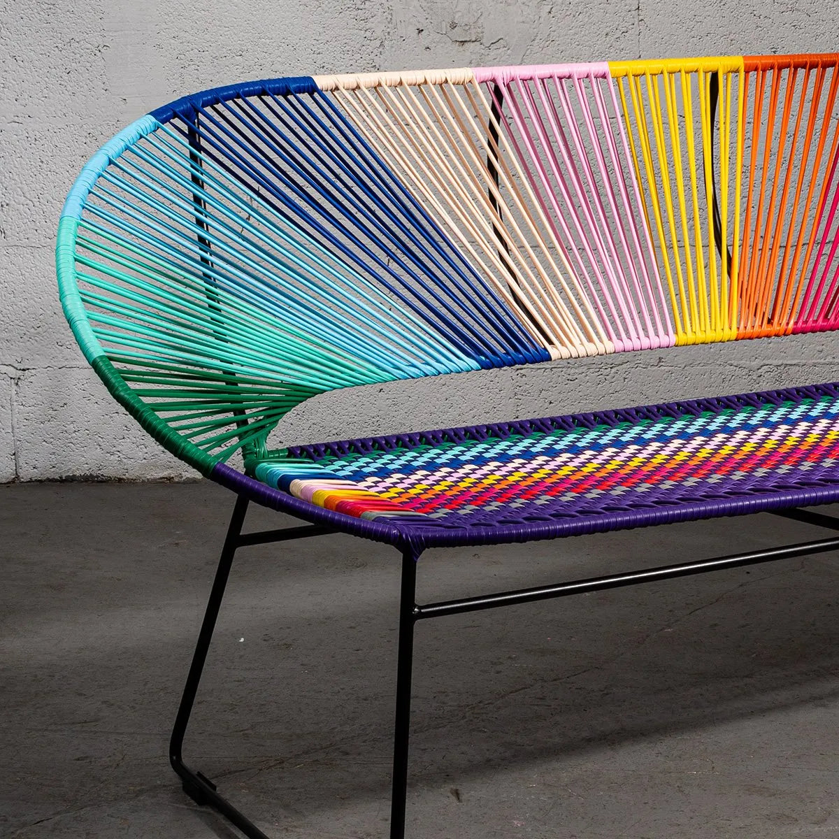 Tucurinca Colorinche Bench