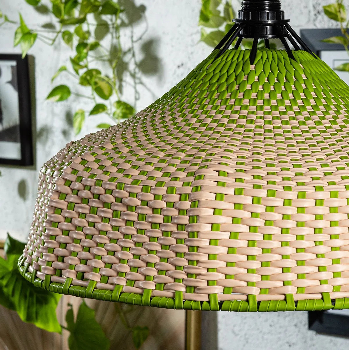 Wiwa Verde Tropical Lamp